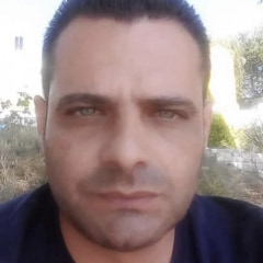 Andrew77