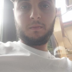 Vali28