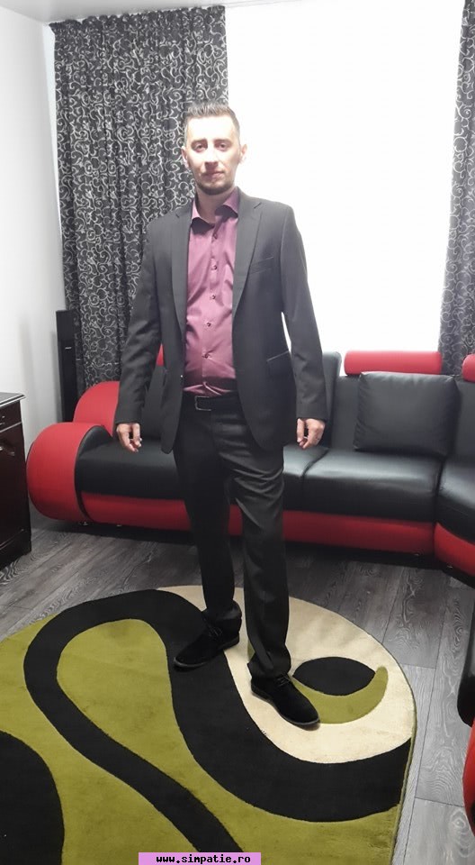 barbati singuri comanesti