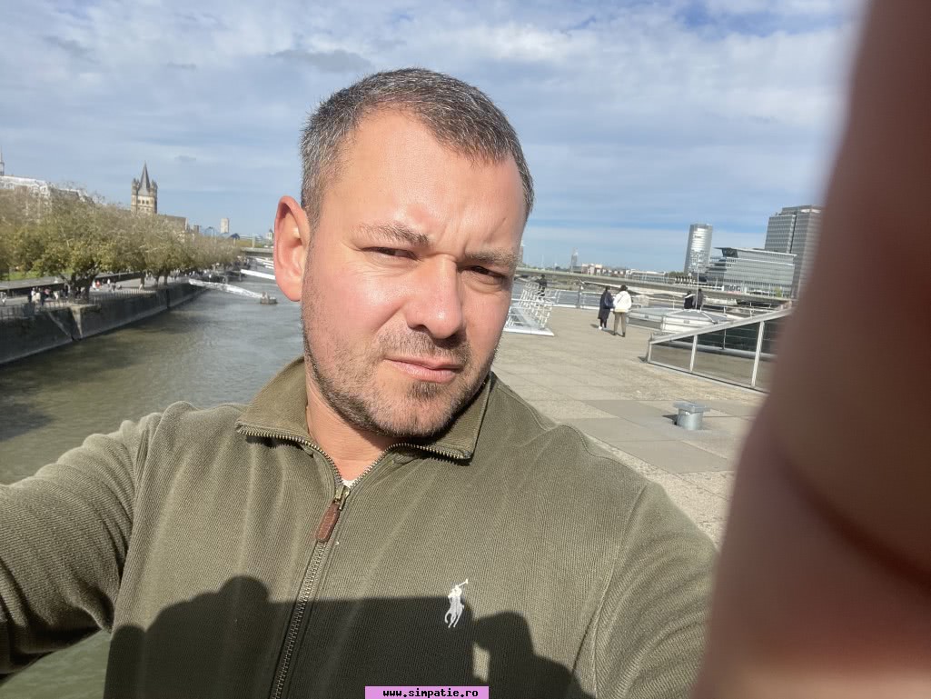 barbati care ofera sprijin financiar