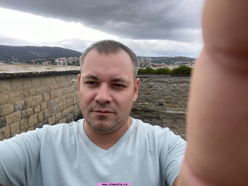 barbati care ofera sprijin financiar