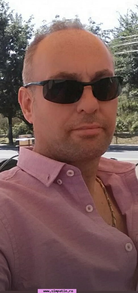 baieti drumul taberei
