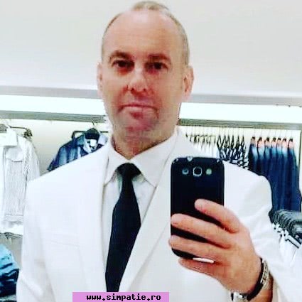 baieti drumul taberei