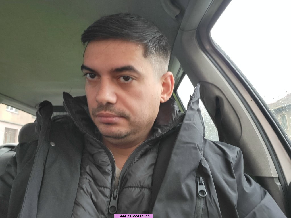 baieti caras severin