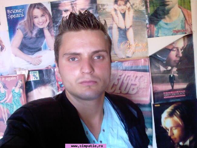 baieti caras severin