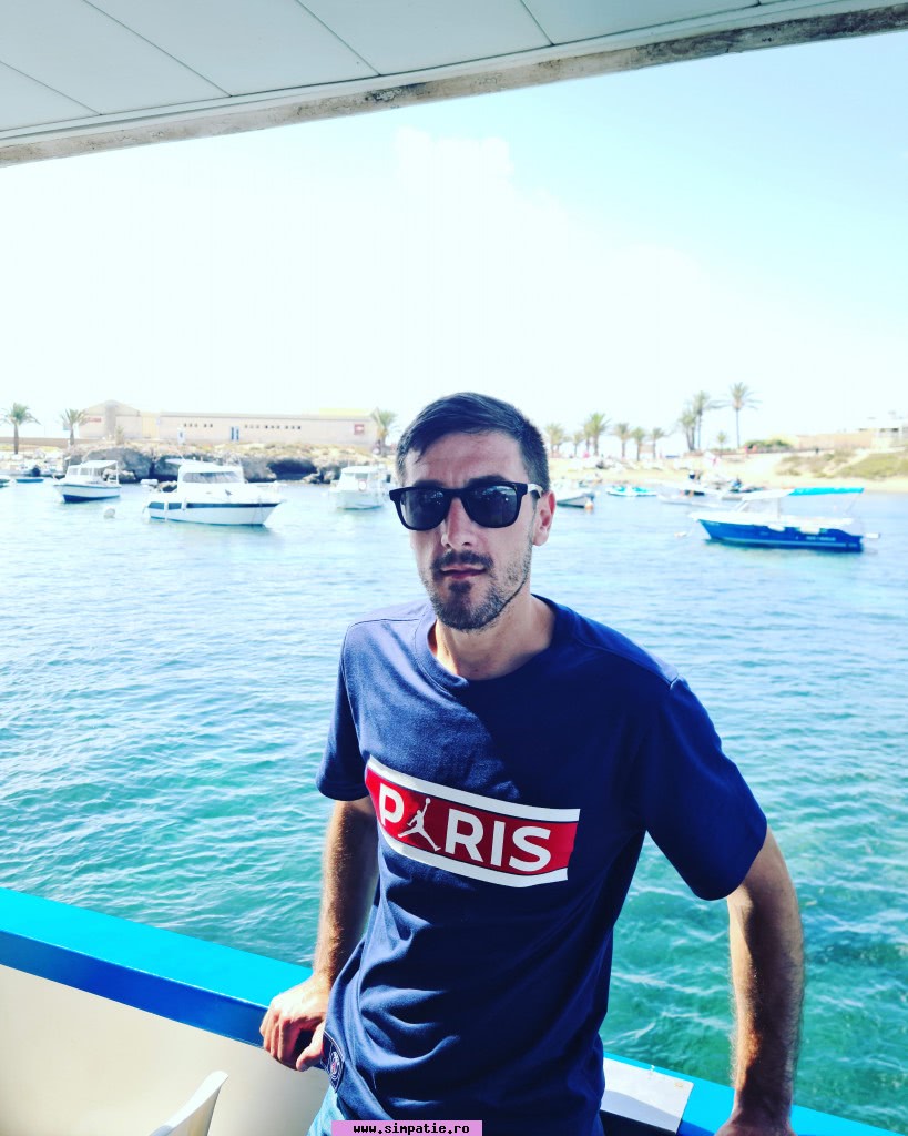 matrimoniale barbati harlau