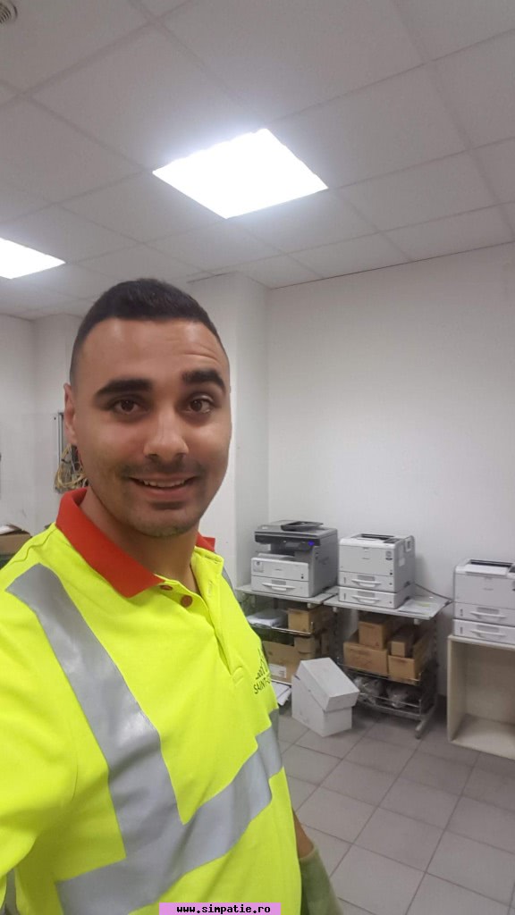 barbati care ofera sprijin financiar