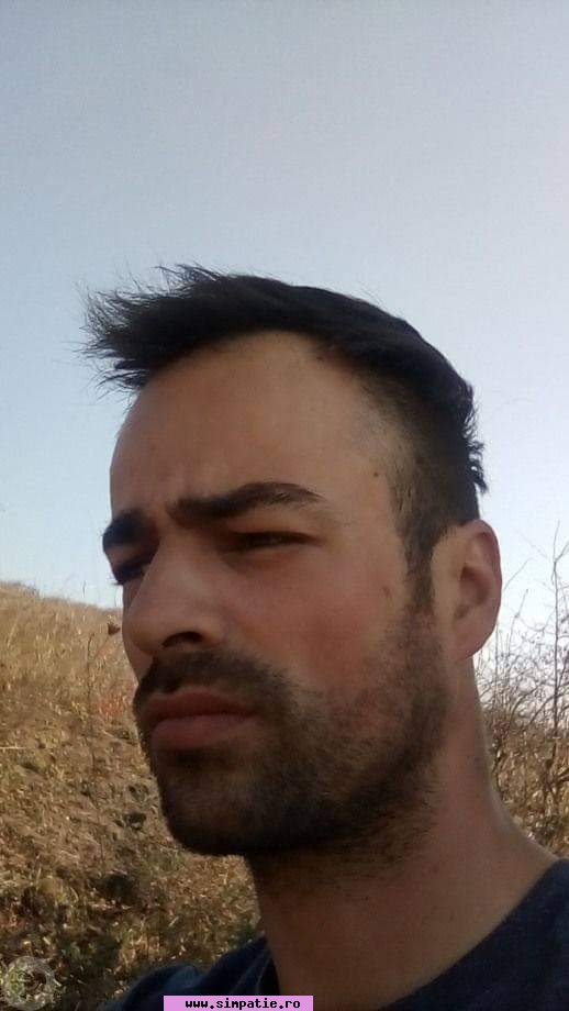 barbati singuri lupeni