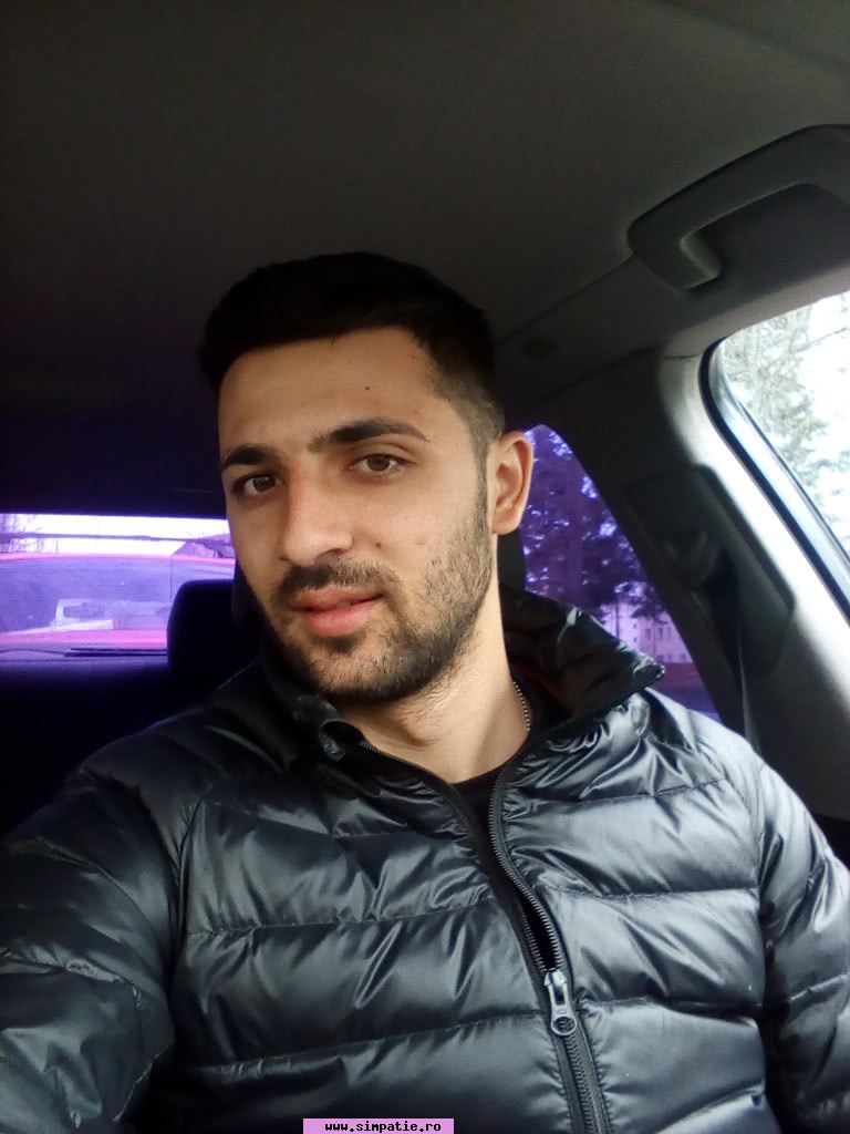 barbati singuri sector 4