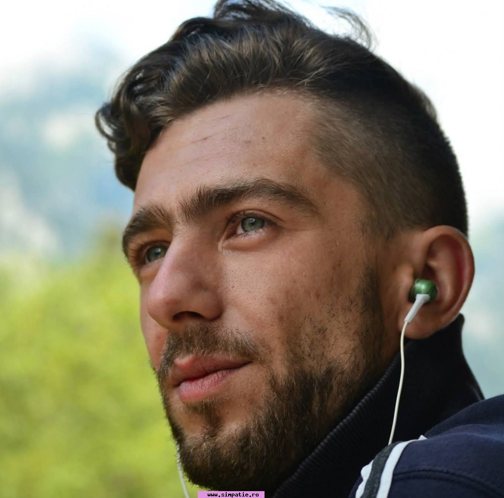 barbati singuri targu frumos