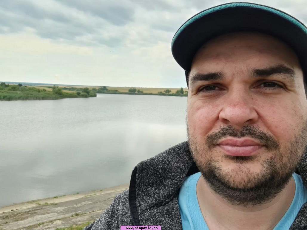 barbati singuri chisineu cris