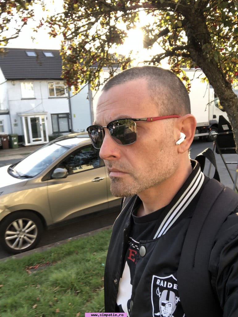 barbati singuri petrila