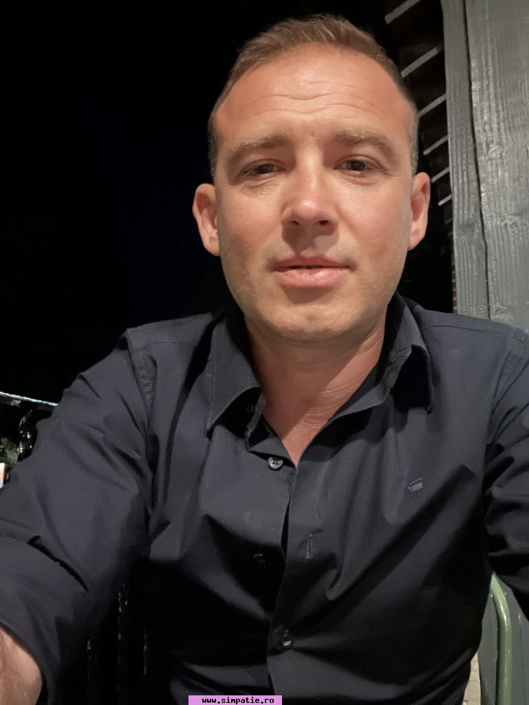 barbati singuri targu frumos