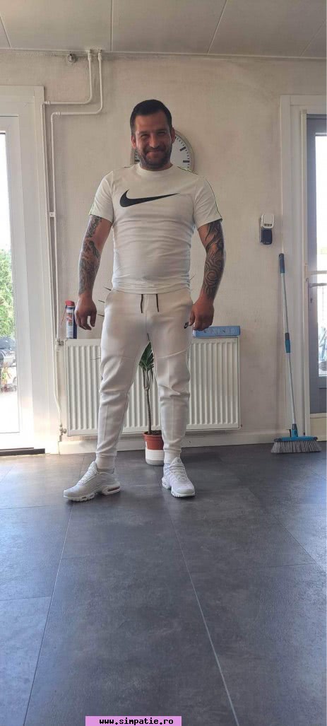 Eduard Alin 35 ani - gigolo galati Galati gigolo galati