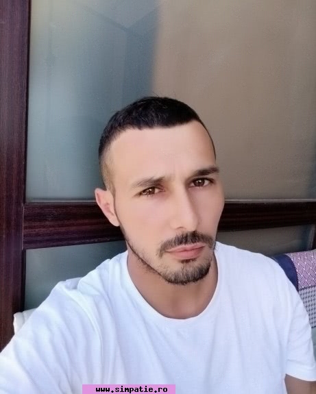 barbati singuri sector 4