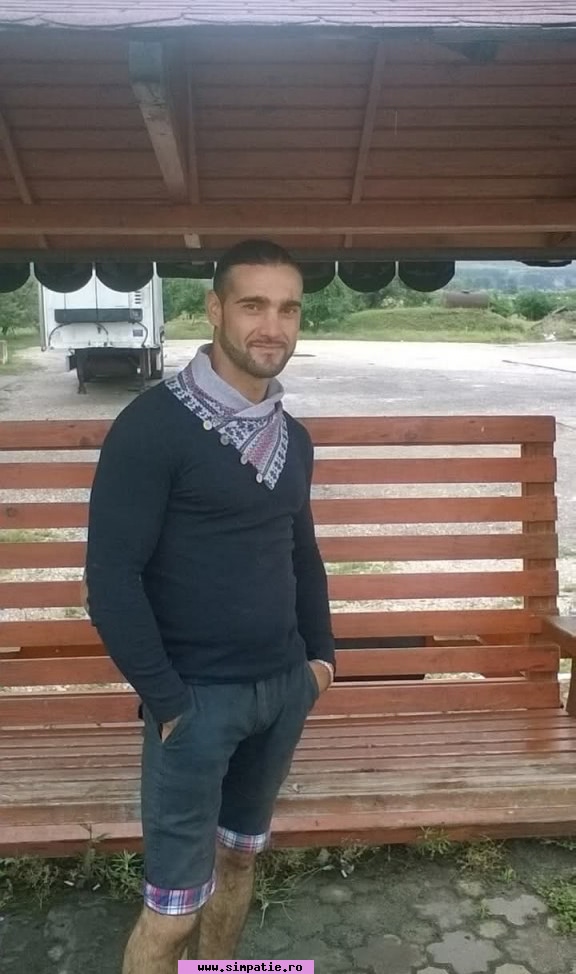 barbati singuri comanesti