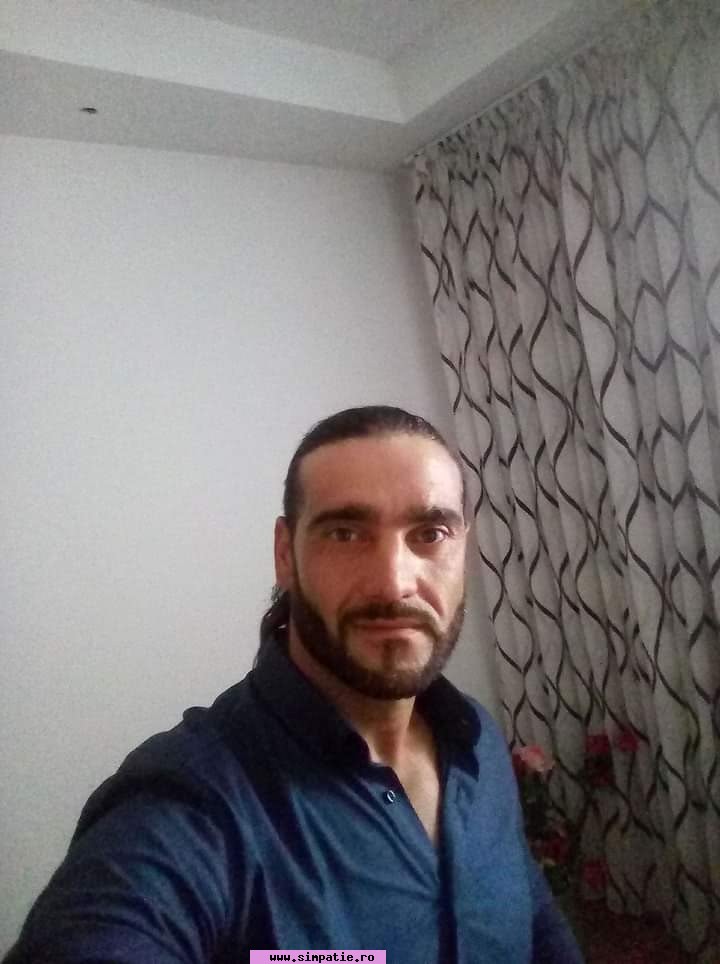 barbati singuri comanesti