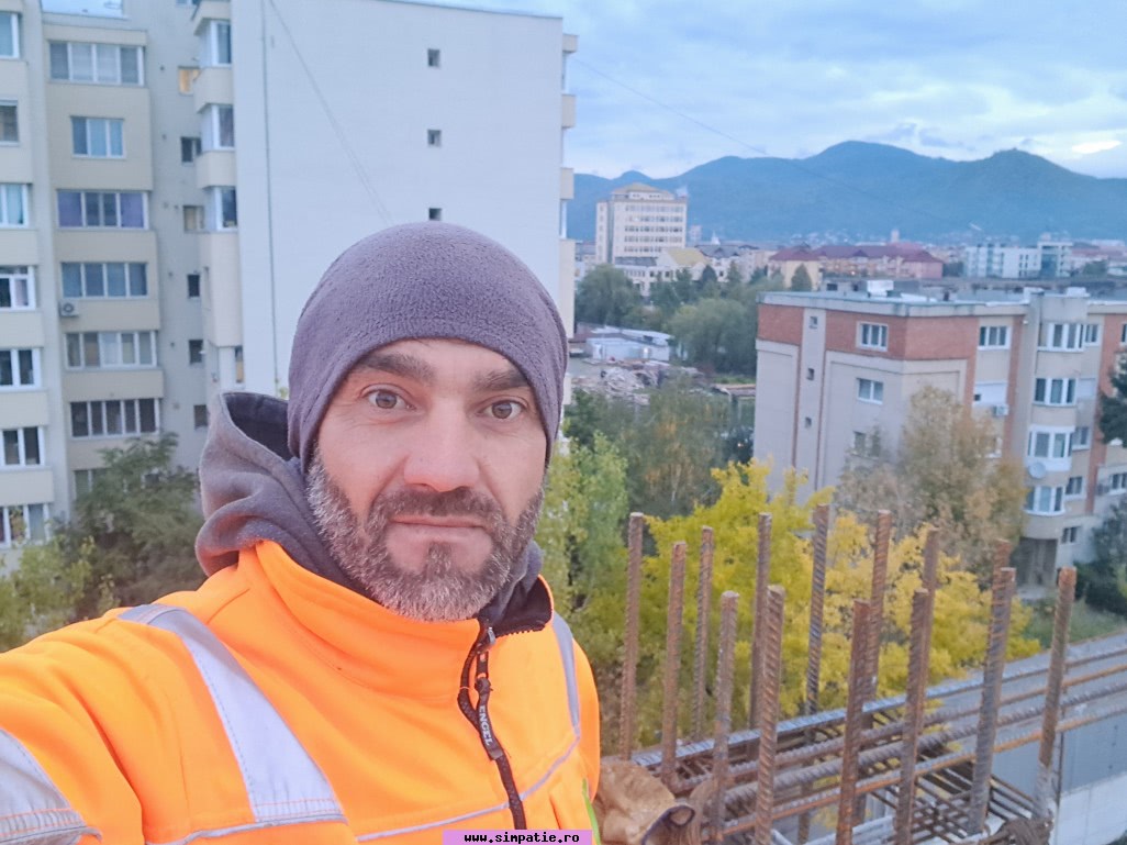 matrimoniale barbati comanesti