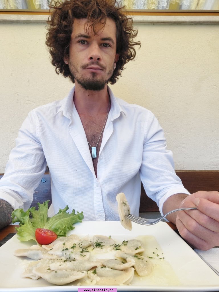 barbati singuri comanesti