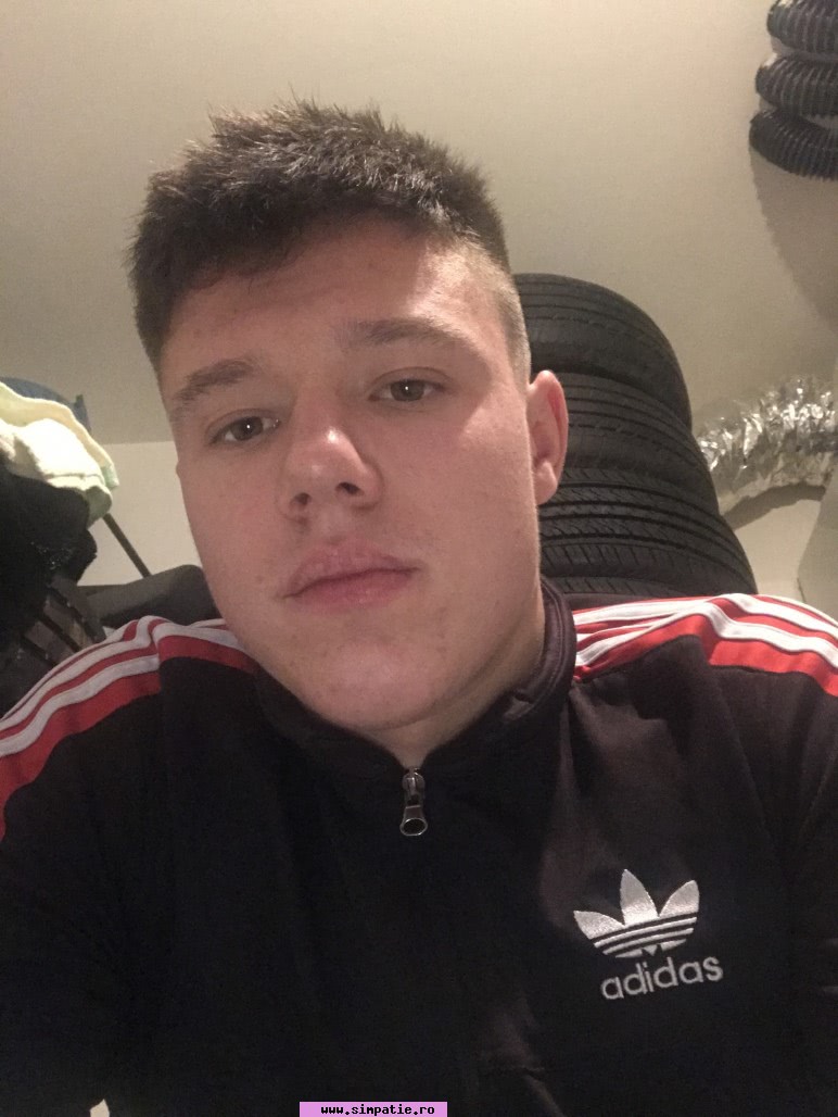 barbati singuri harlau