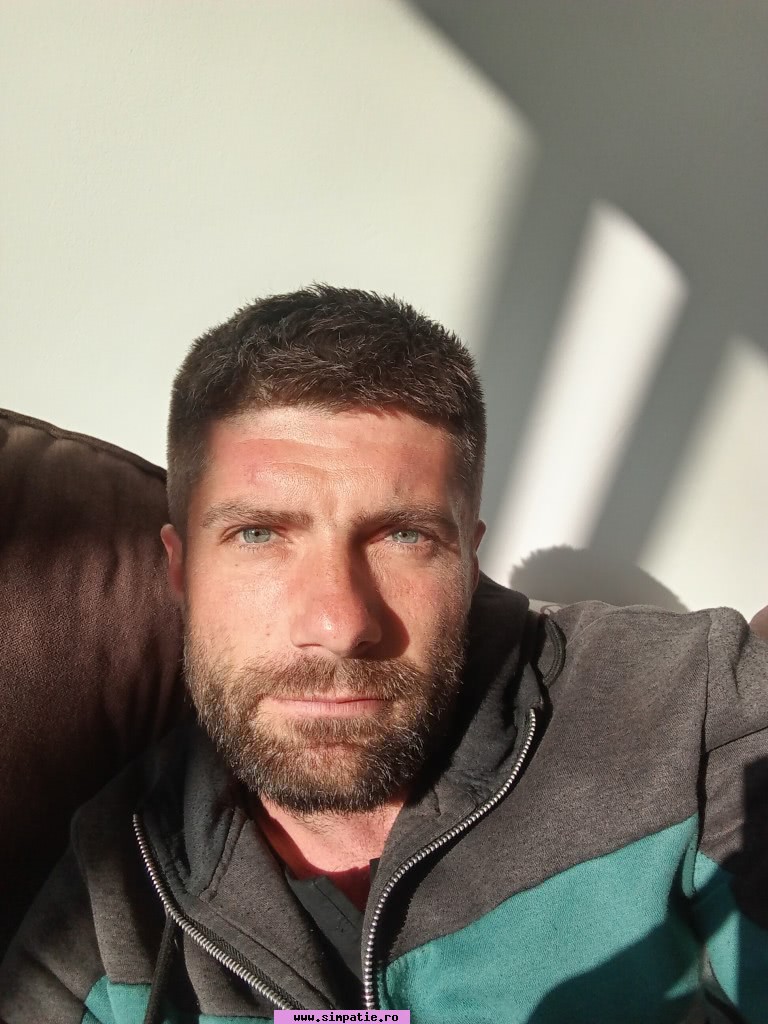 barbati valenii de munte