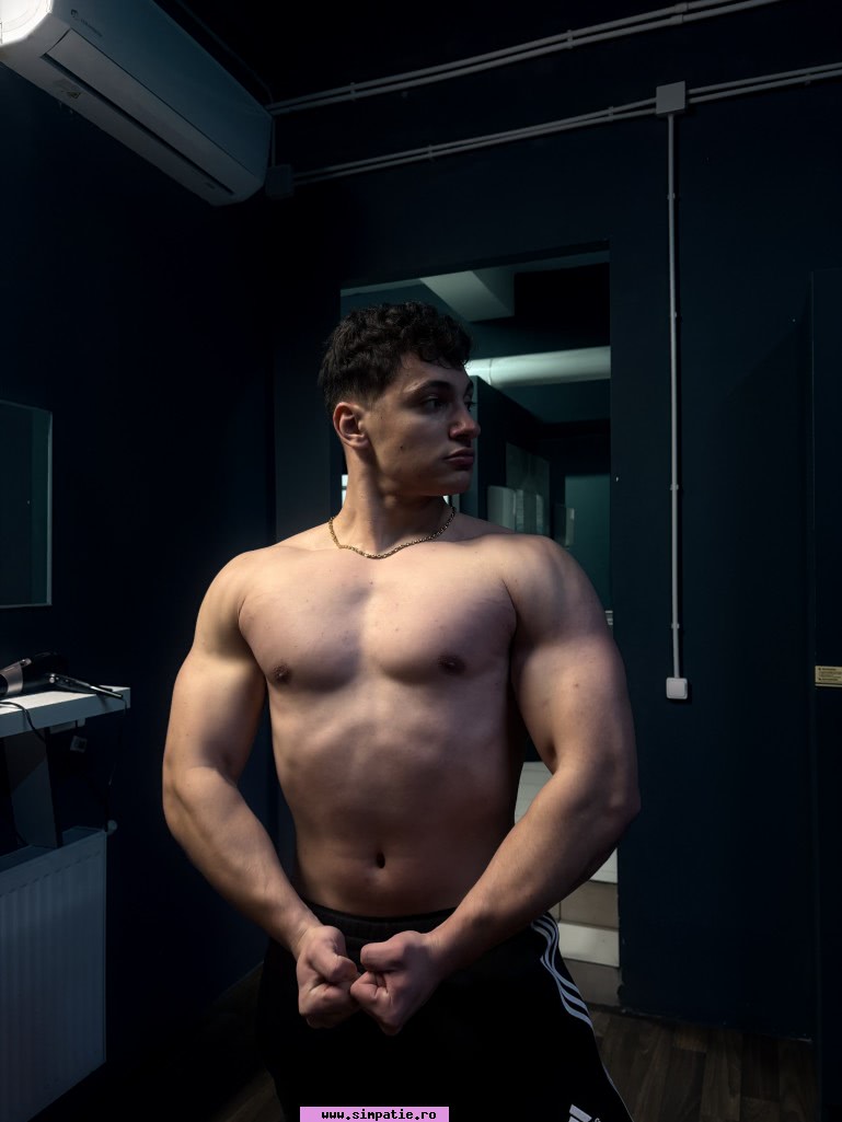 poze cu baieti frumosi