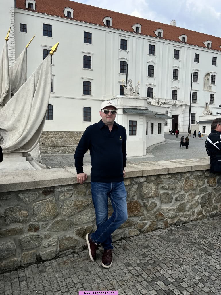 barbati care ofera sprijin financiar