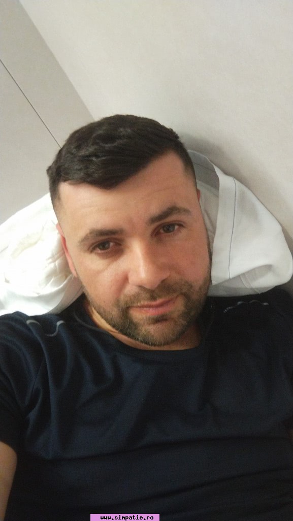 barbati singuri ovidiu