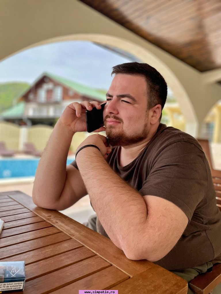 barbati care ofera sprijin financiar