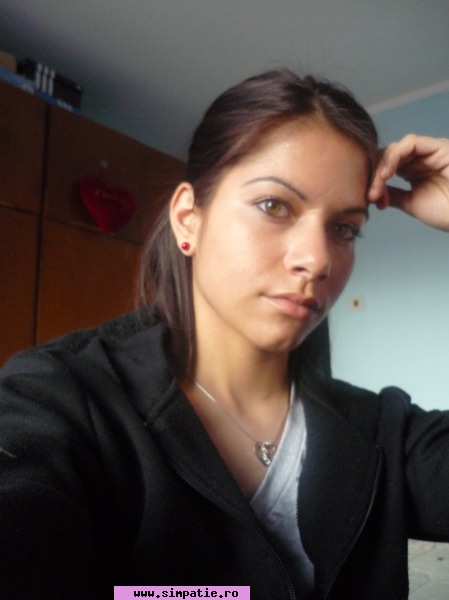 romanian girl for friendship