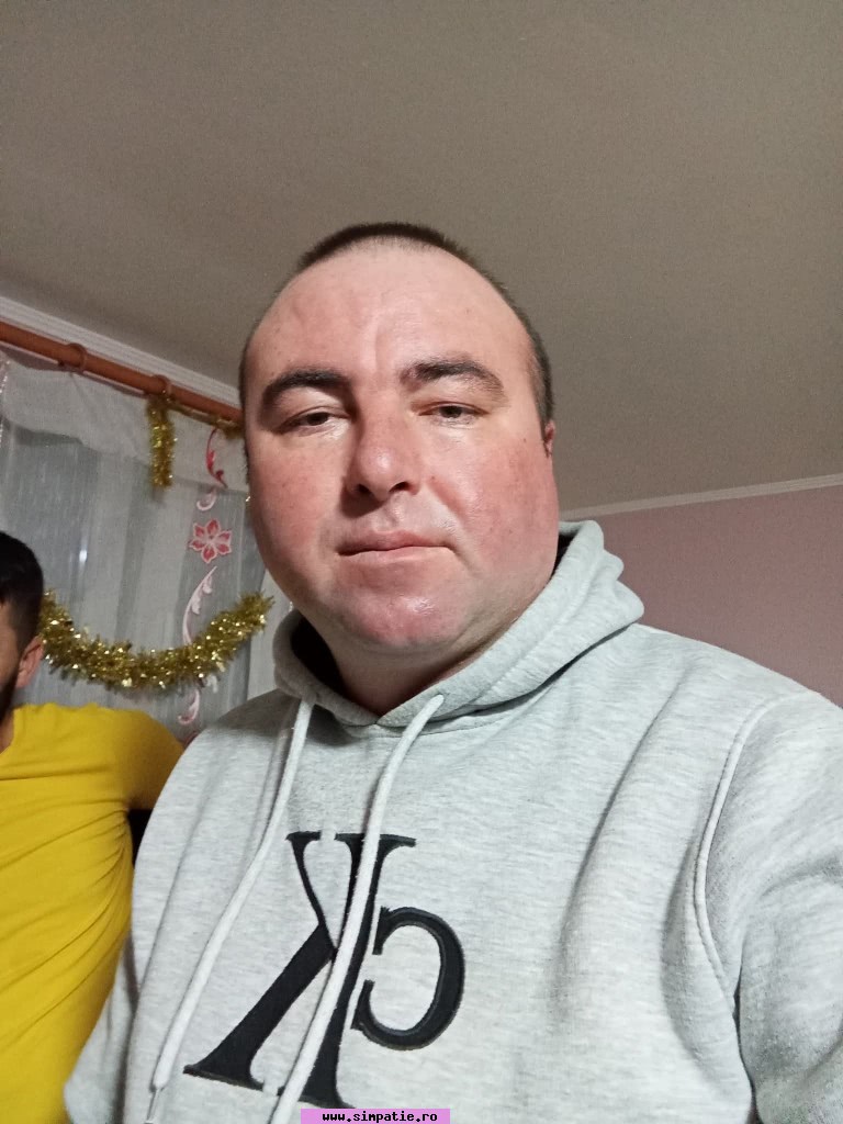 Loveboy 37 ani - gigolo galati Galati gigolo galati