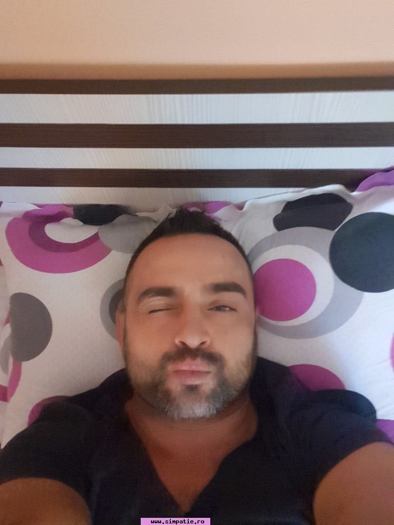 matrimoniale barbati victoria