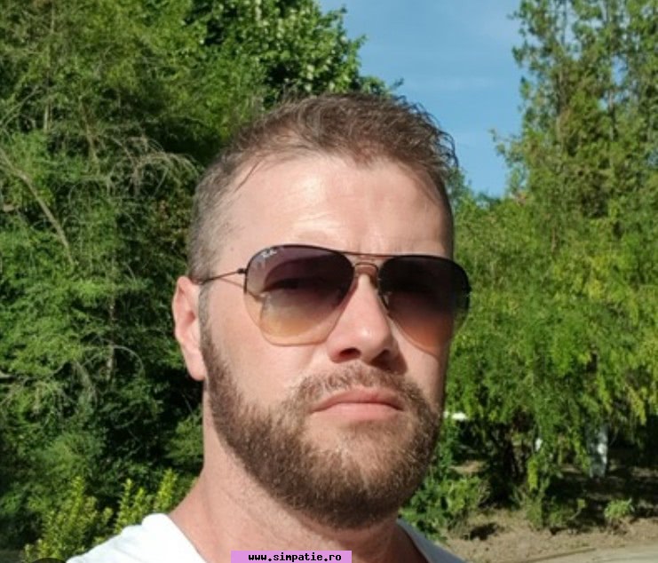 matrimoniale barbati harlau