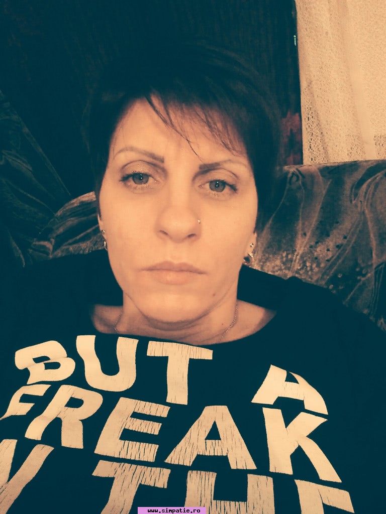 fete sarace pentru casatorie