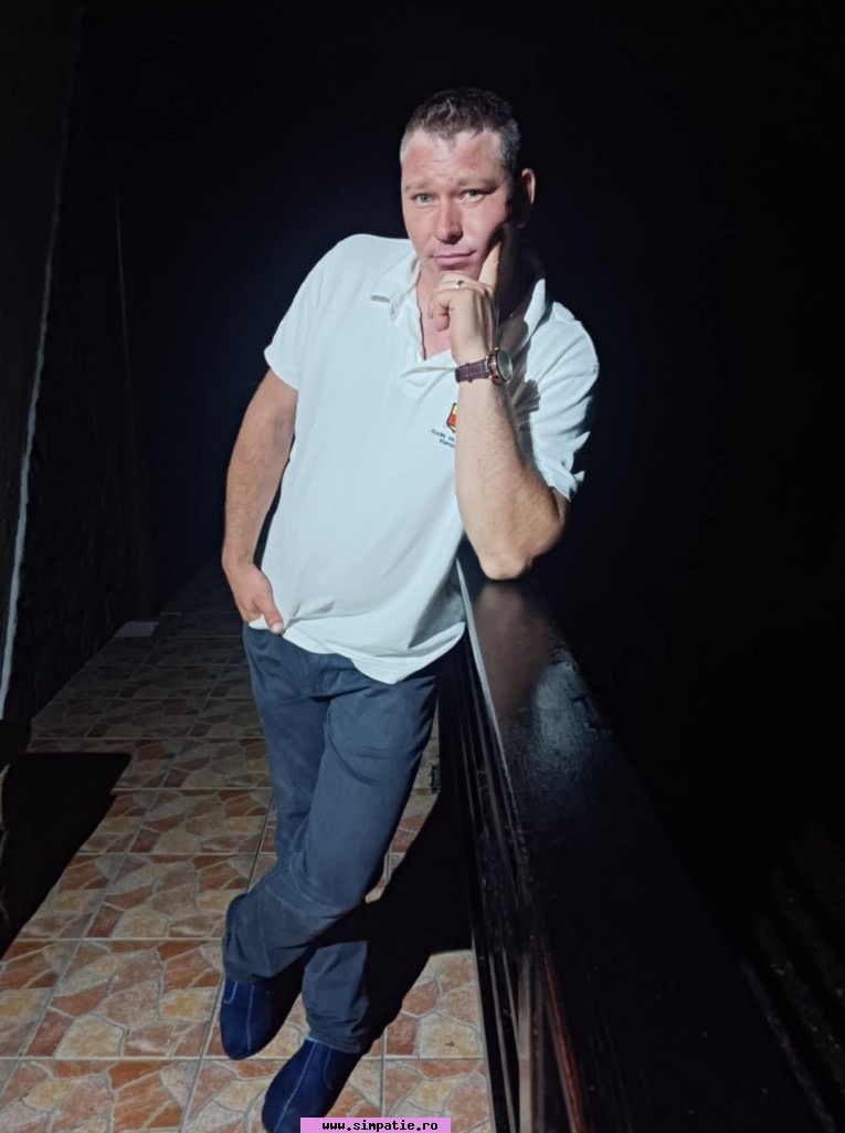 gigolo gura humorului