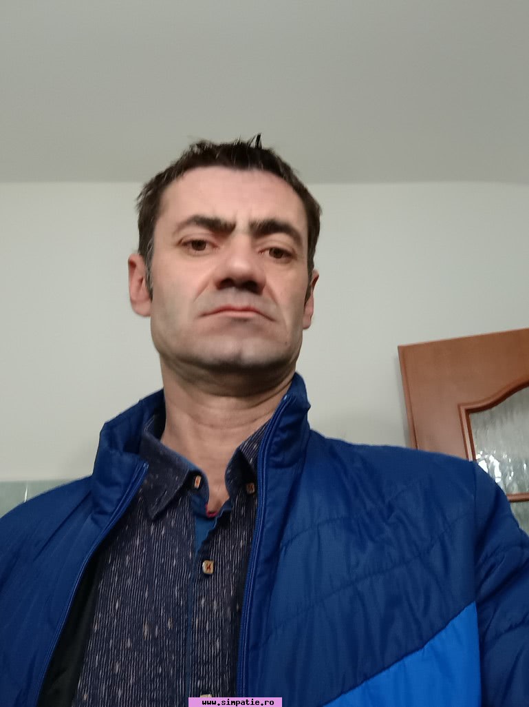 barbati singuri petrila