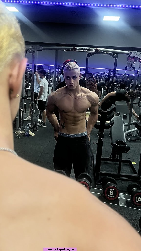 poze cu baieti frumosi