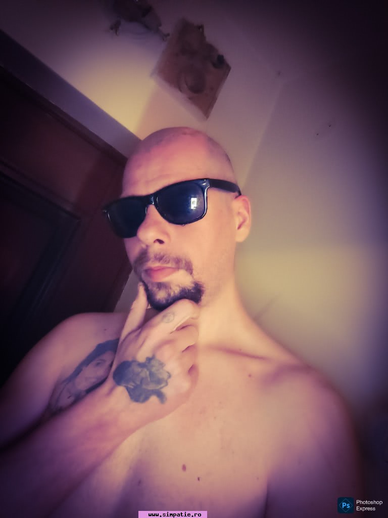 barbati singuri sector 4