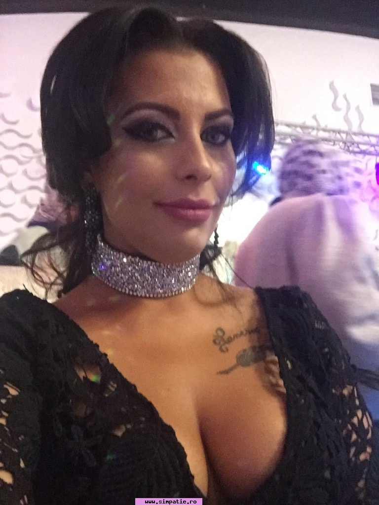 fete singure ce vor o relatie