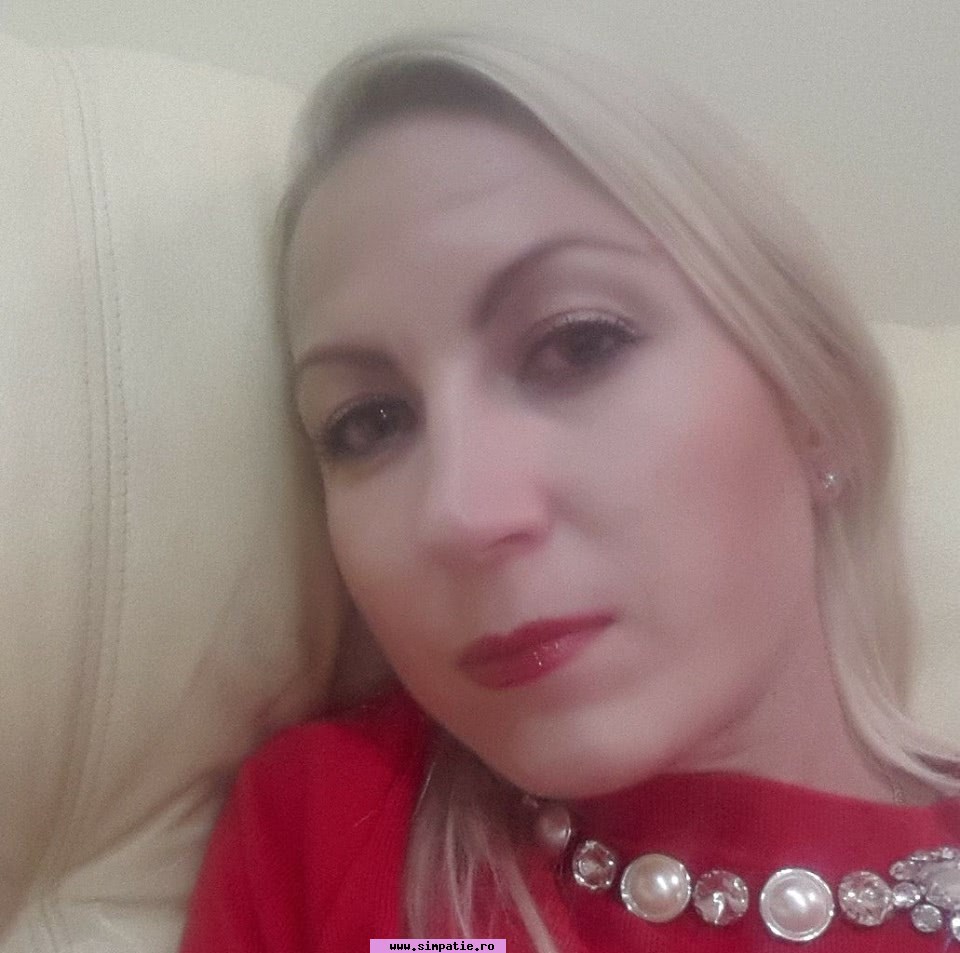 fete singure care cauta iubit