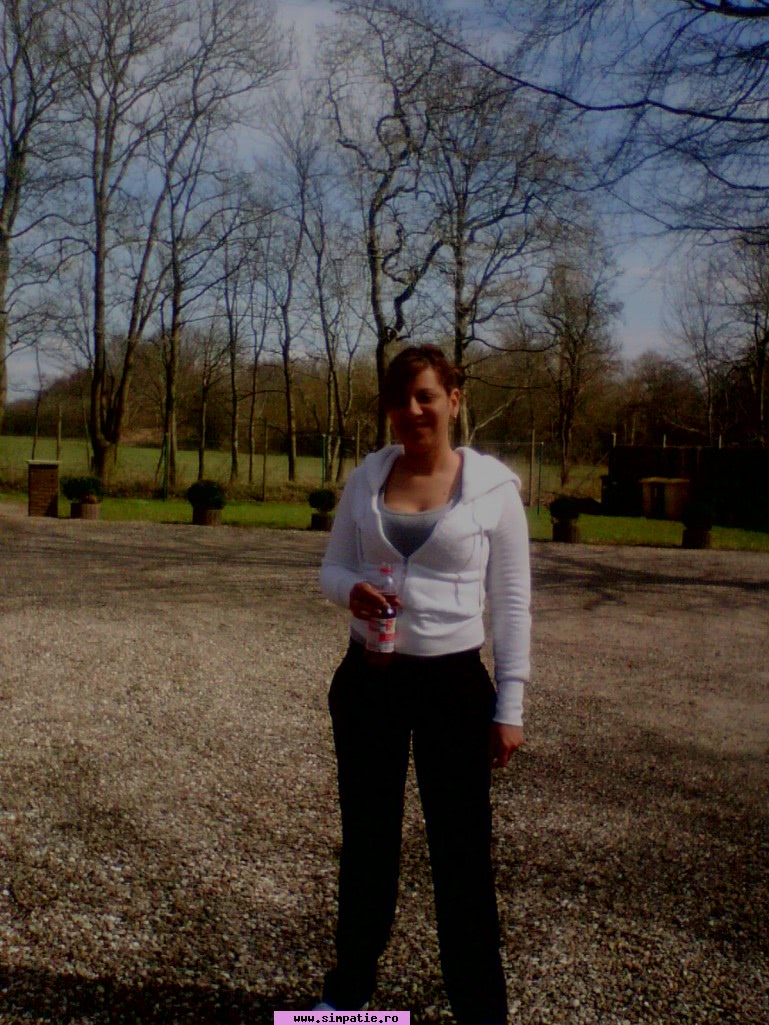 fete singure petrosani