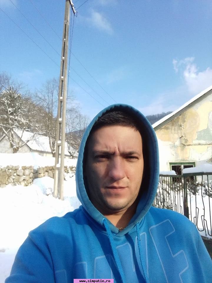 baieti caras severin