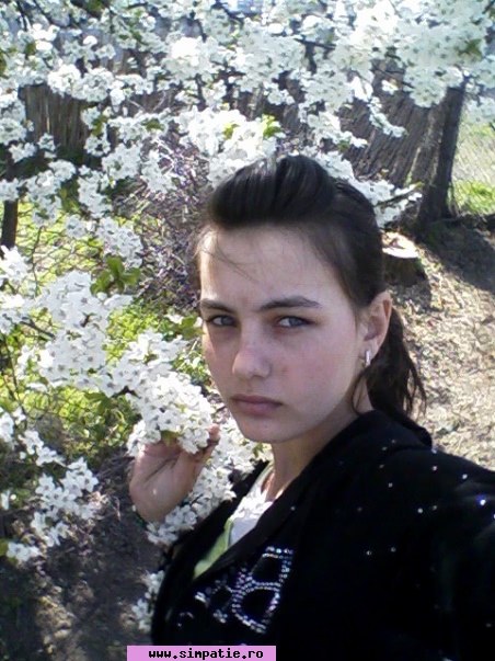 femei singure sulina