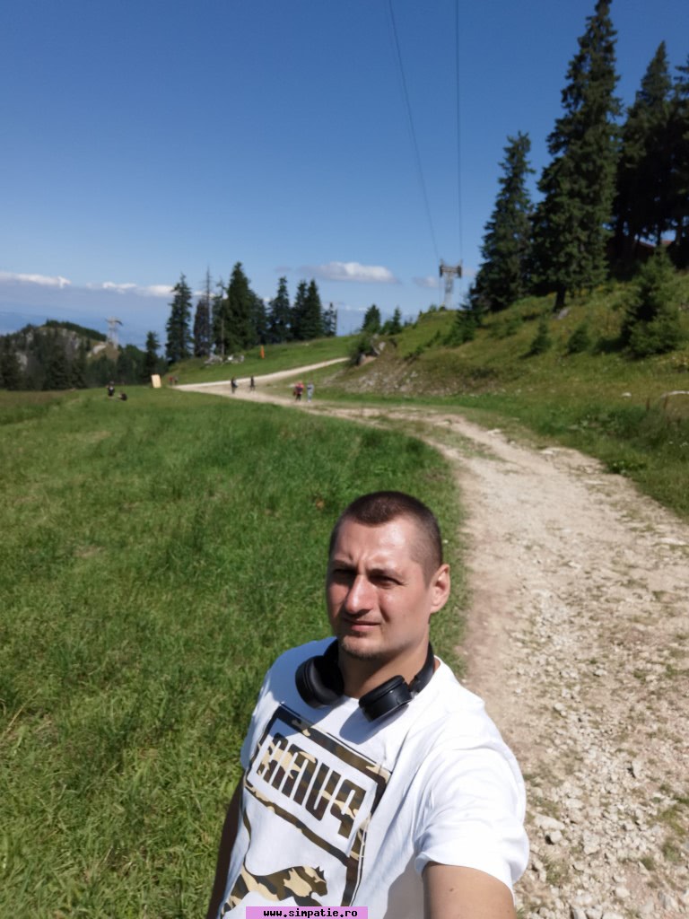 barbati care ofera sprijin financiar