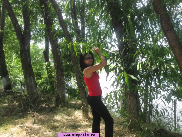 femei singure din galati