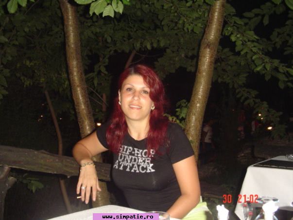 fete singure cauta jumatatea