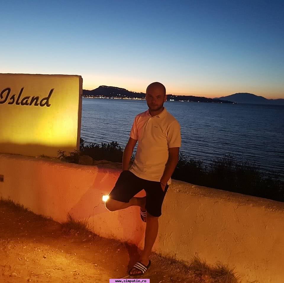 barbati singuri sector 1