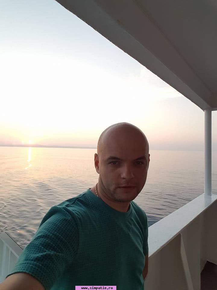 matrimoniale barbati sector 4