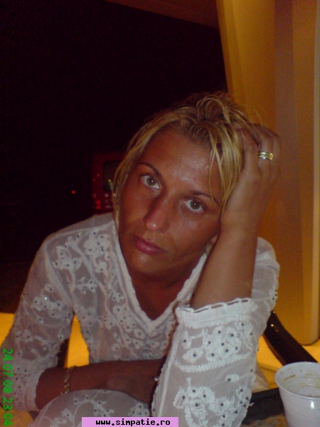 fete singure care cauta iubit