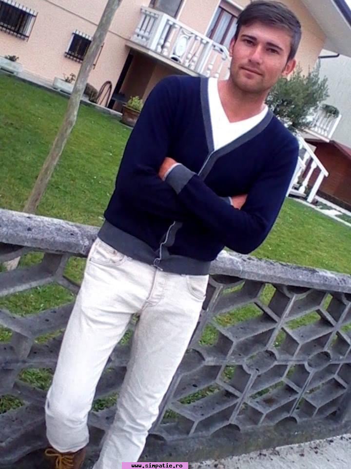 barbati singuri chisineu cris